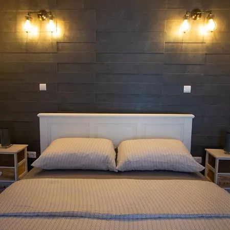 Divinity's Reach - The Upper