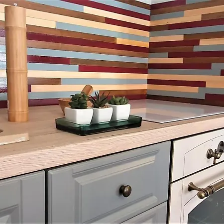 Divinity's Reach - The Upper Apartament *