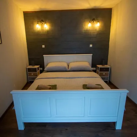 Apartment Divinity's Reach - The Upper *