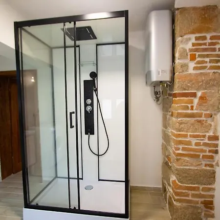 Divinity's Reach - The Upper Apartment *