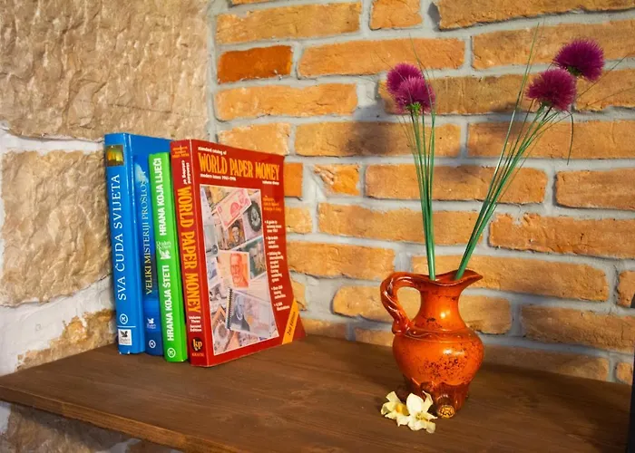 Divinity's Reach - The Upper