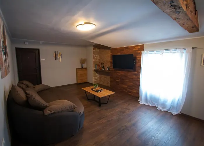 Divinity's Reach - The Upper Apartman *